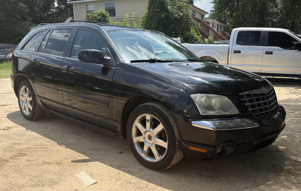 Photo 7 of this CHRYSLER PACIFICA
