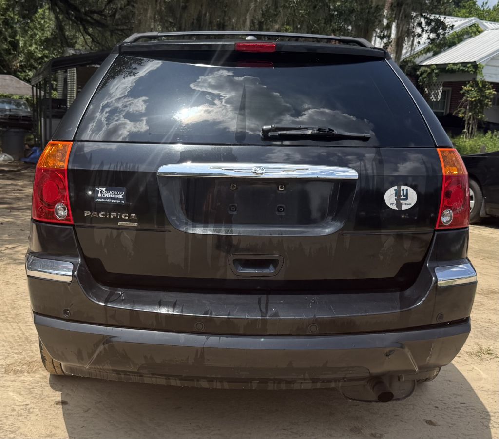 Photo 4 of this CHRYSLER PACIFICA
