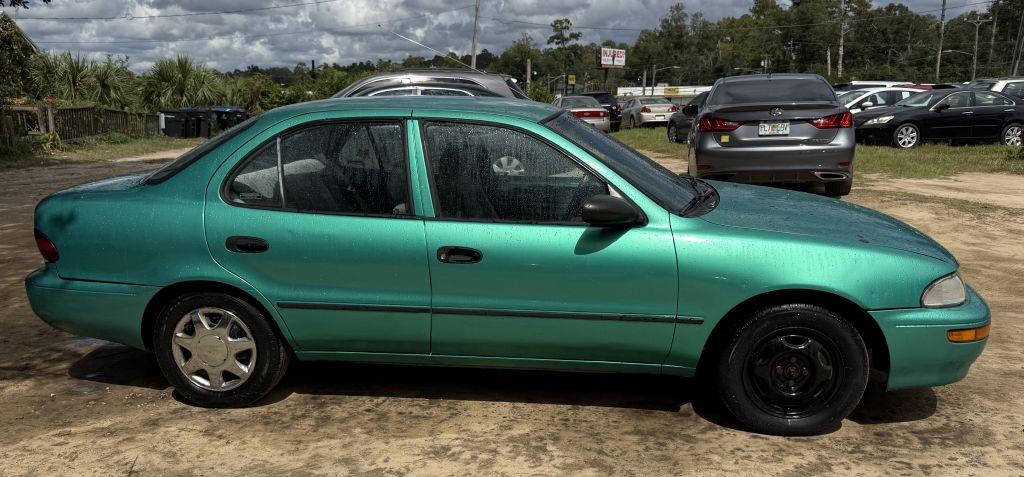 Photo 4 of this GEO PRIZM