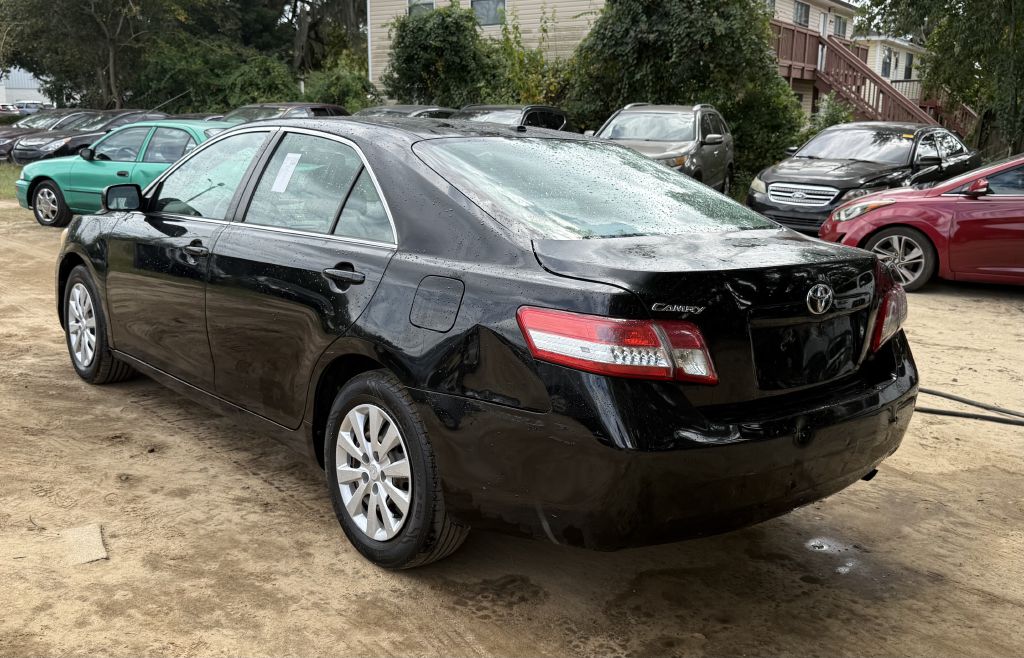 Photo 7 of this TOYOTA CAMRY