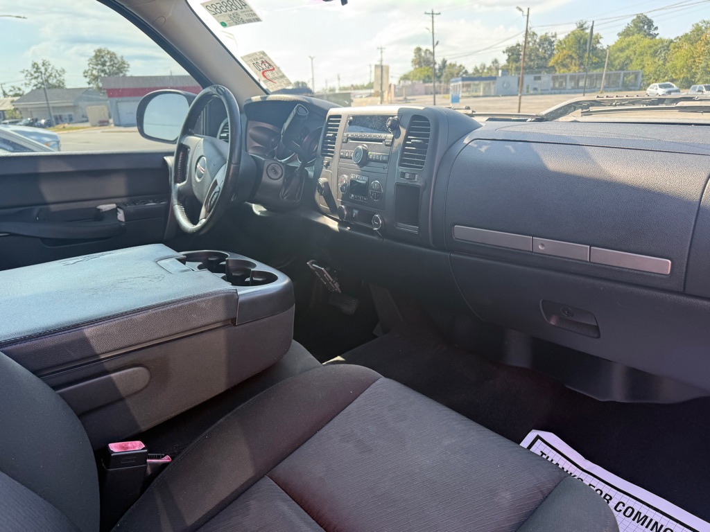 Photo 4 of this GMC SIERRA