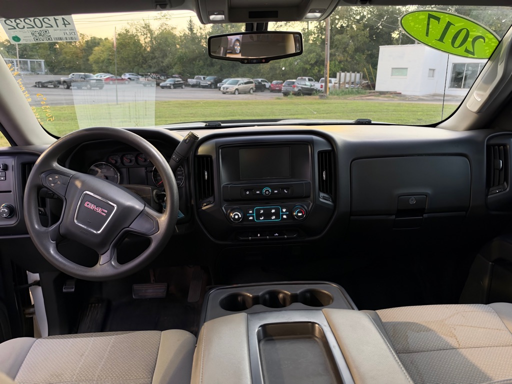 Photo 7 of this GMC SIERRA