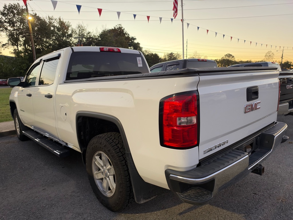 Photo 3 of this GMC SIERRA
