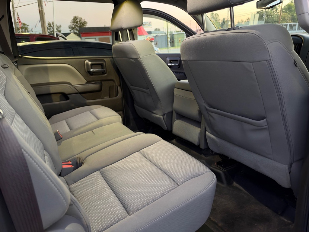 Photo 6 of this GMC SIERRA