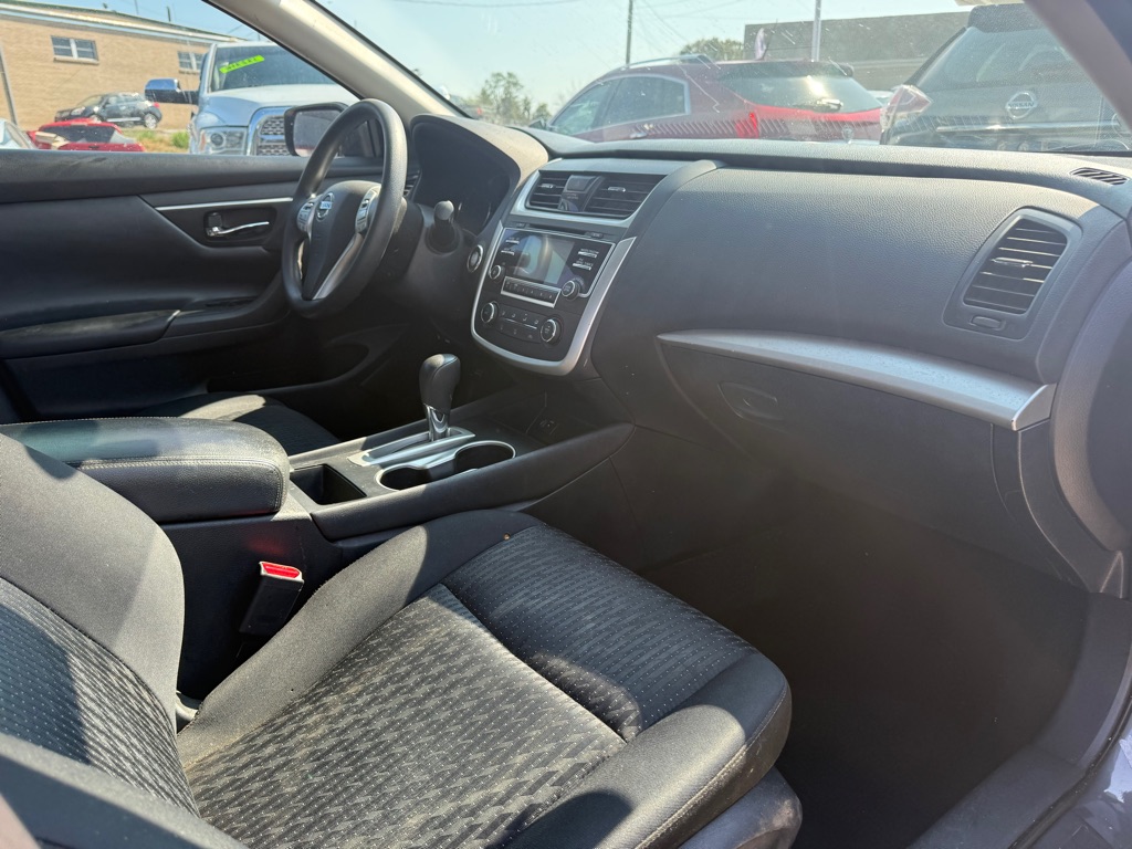 Photo 5 of this NISSAN ALTIMA