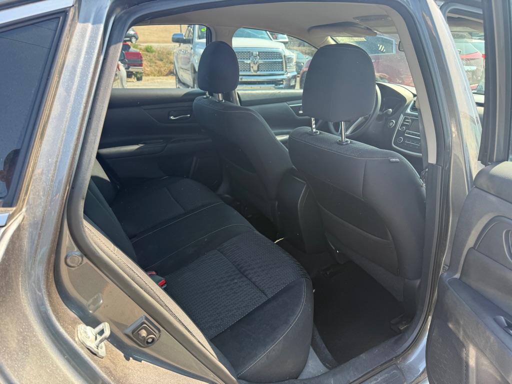 Photo 7 of this NISSAN ALTIMA