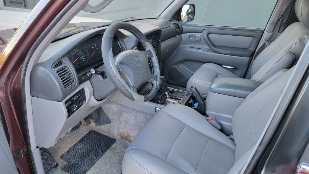 Photo 15 of this TOYOTA LAND CRUISER