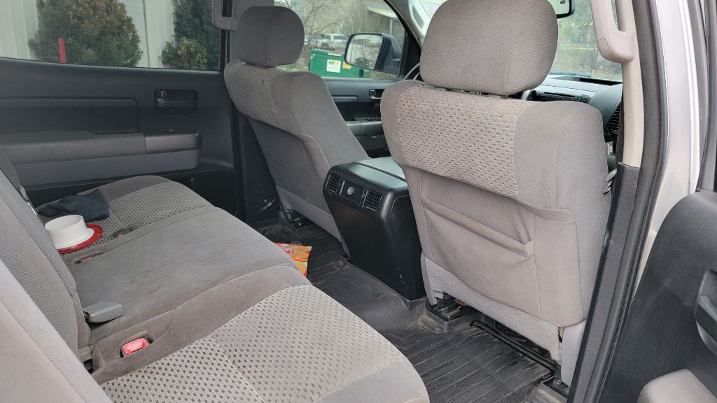 Photo 7 of this TOYOTA TUNDRA