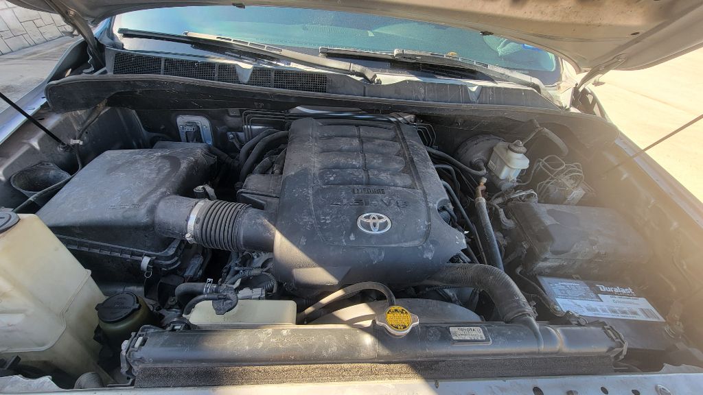 Photo 11 of this TOYOTA TUNDRA