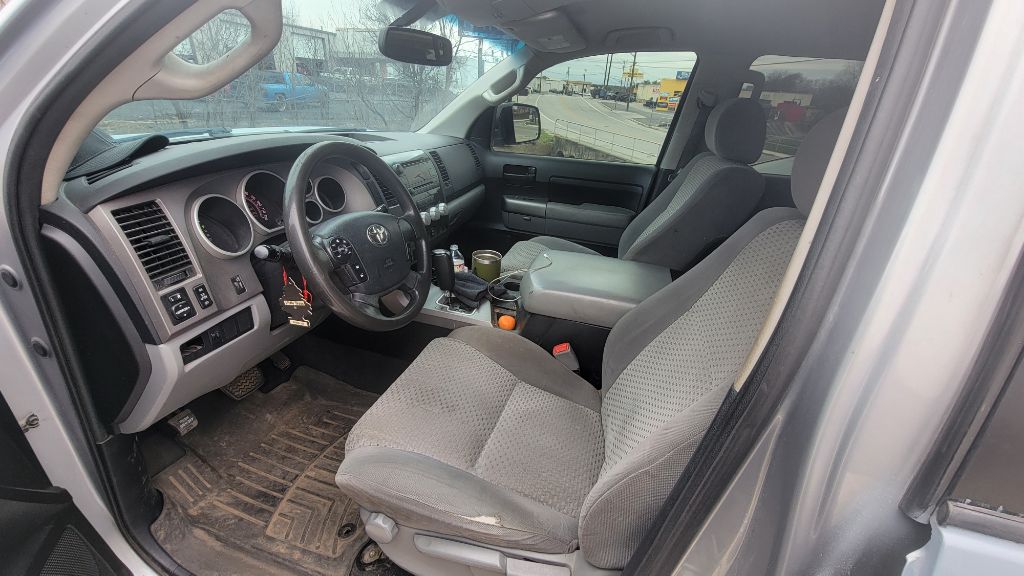 Photo 10 of this TOYOTA TUNDRA