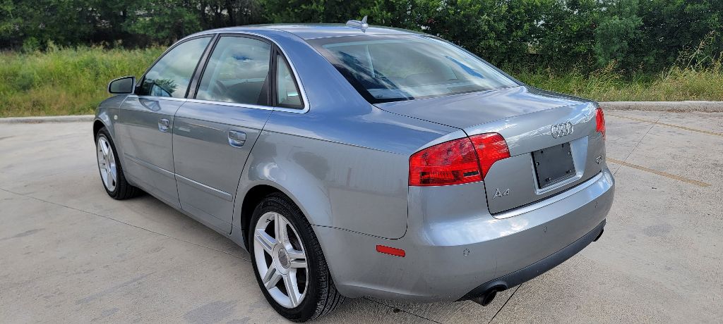 Photo 7 of this AUDI A4