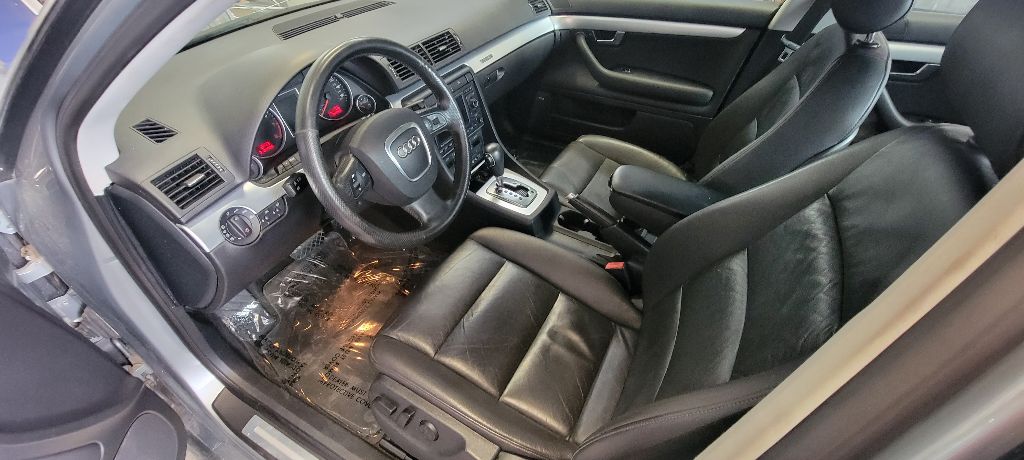 Photo 9 of this AUDI A4