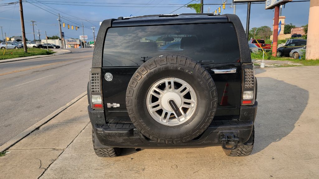 Photo 9 of this HUMMER H3