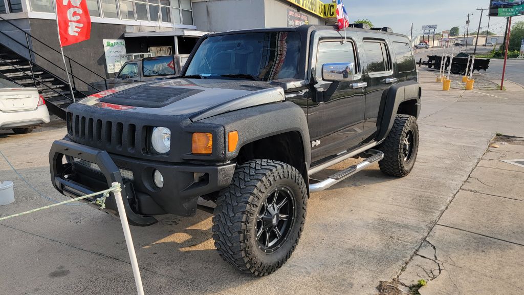 Photo 5 of this HUMMER H3