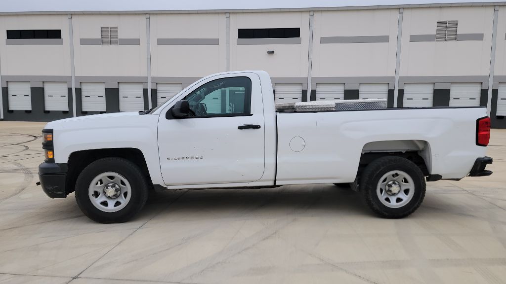 Photo 2 of this CHEVROLET SILVERADO 1500