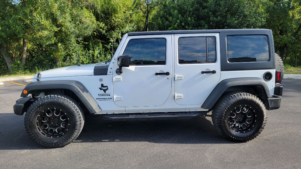 Photo 2 of this JEEP WRANGLER UNLIMI