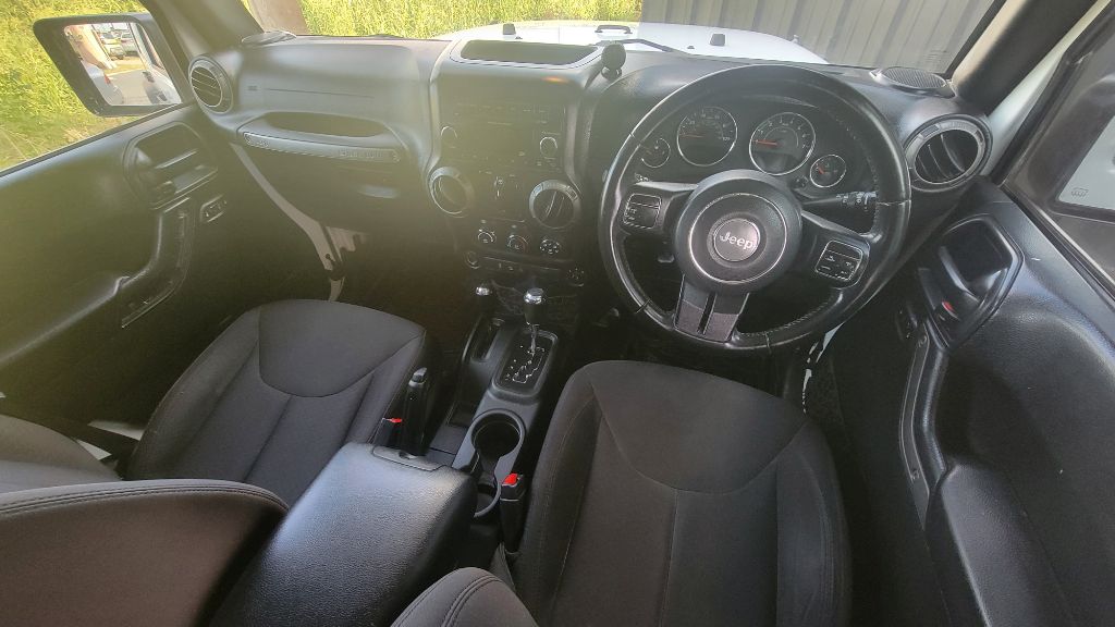 Photo 16 of this JEEP WRANGLER UNLIMI