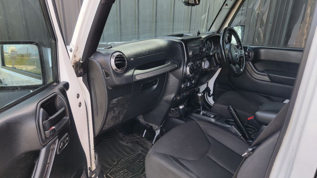 Photo 15 of this JEEP WRANGLER UNLIMI