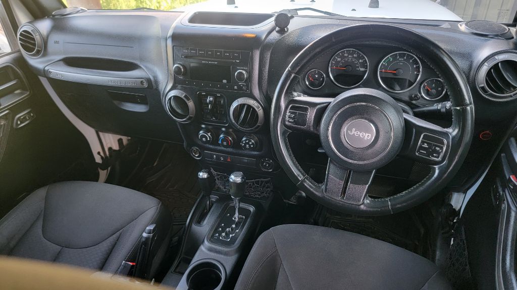Photo 14 of this JEEP WRANGLER UNLIMI