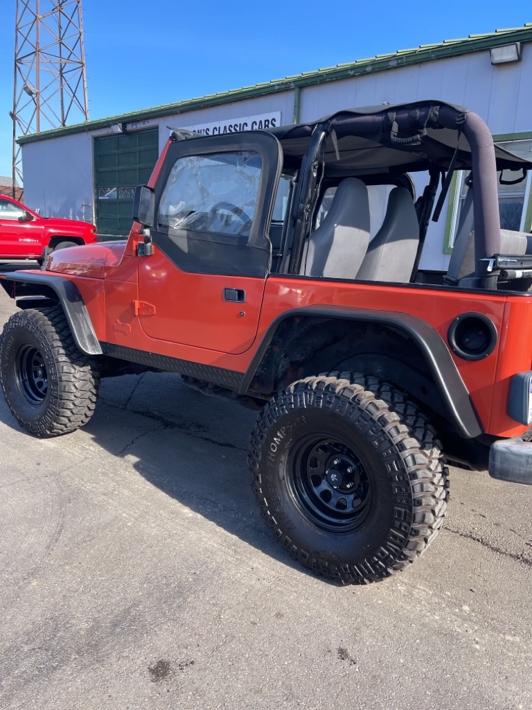 Photo 3 of this JEEP WRANGLER / TJ