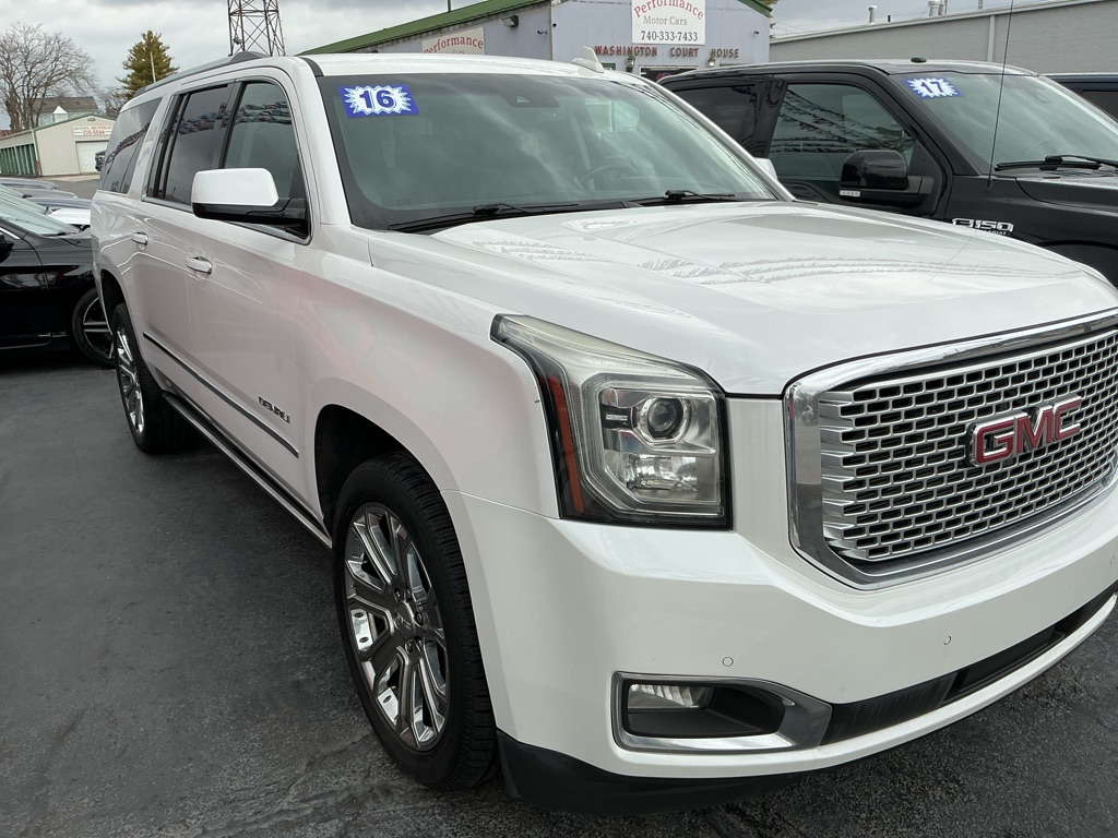 Photo 2 of this GMC YUKON XL