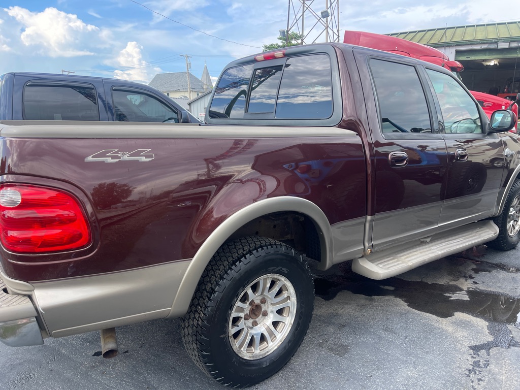 Photo 2 of this FORD F150