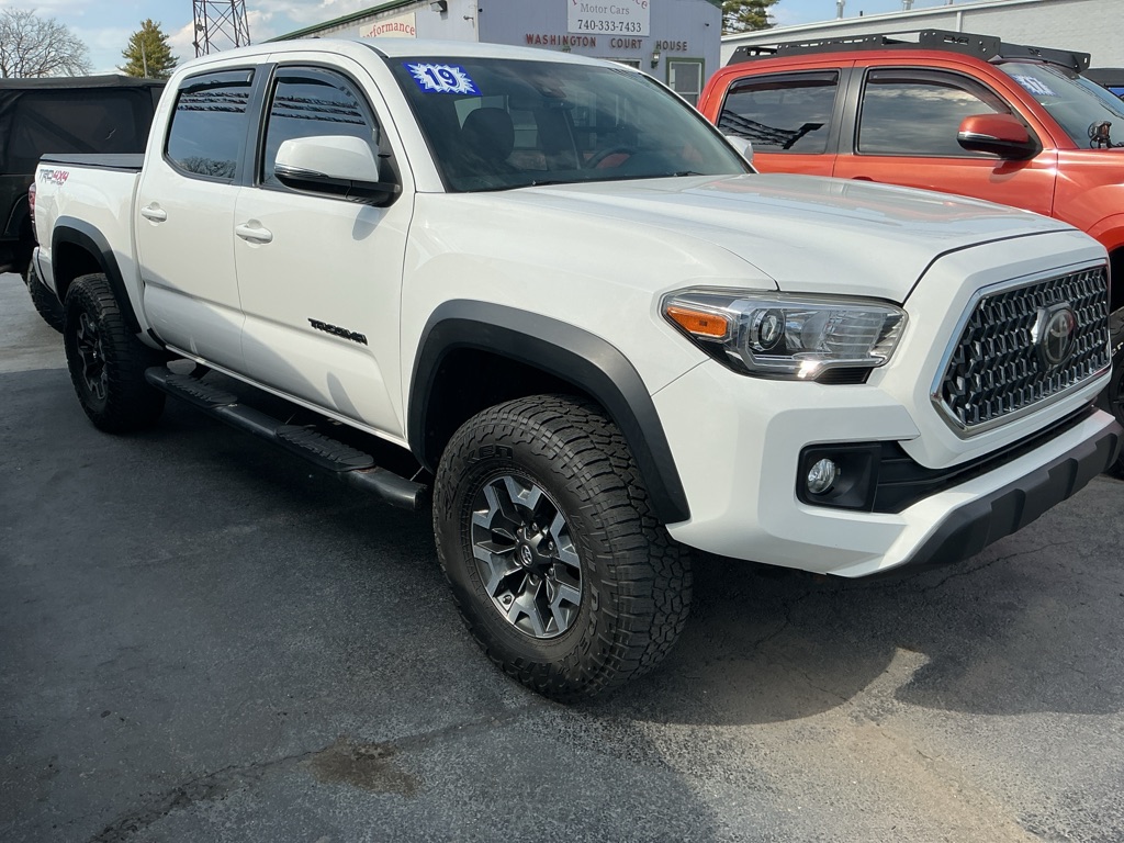 Photo 2 of this TOYOTA TACOMA
