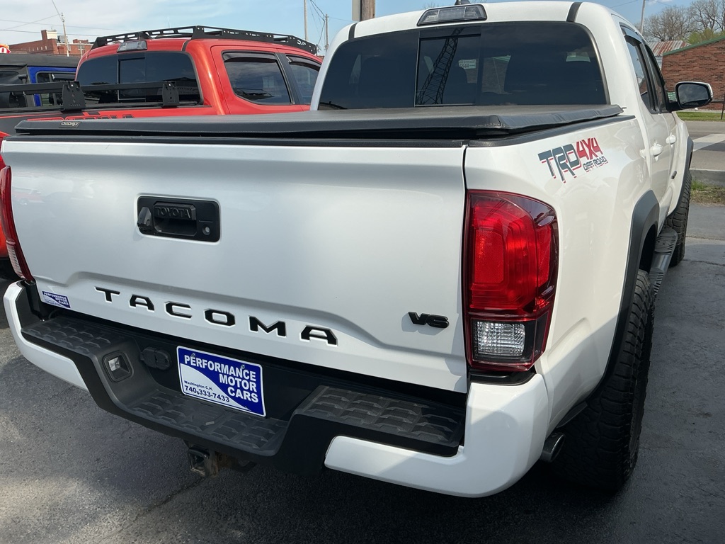 Photo 3 of this TOYOTA TACOMA