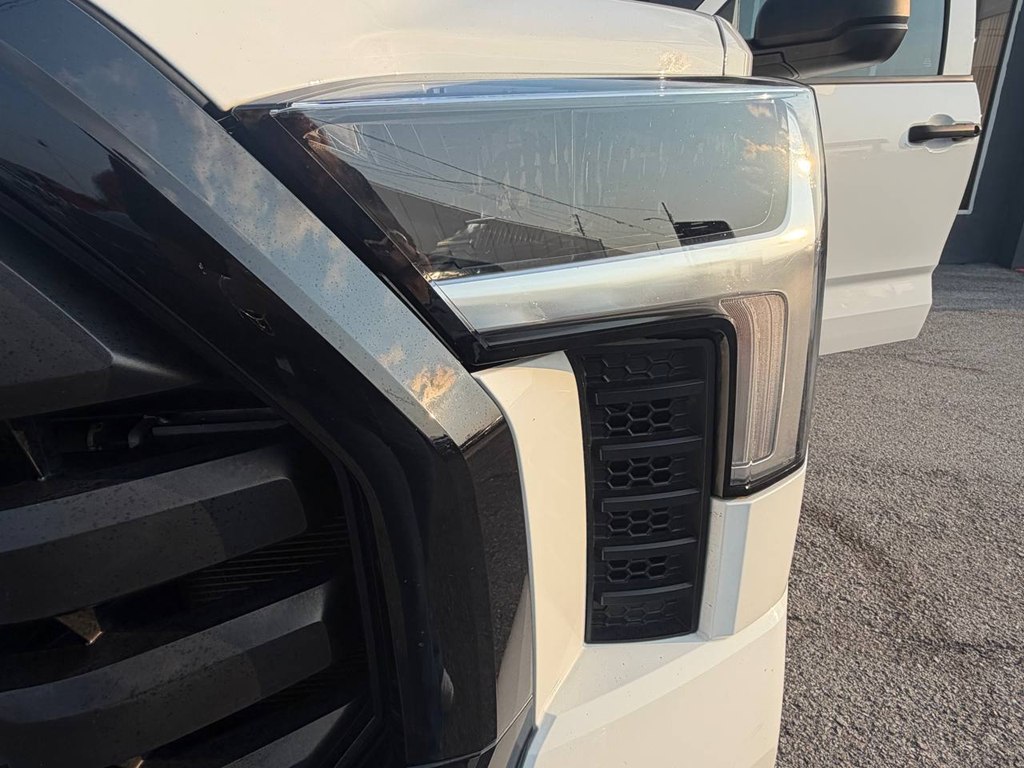 Photo 39 of this TOYOTA TUNDRA