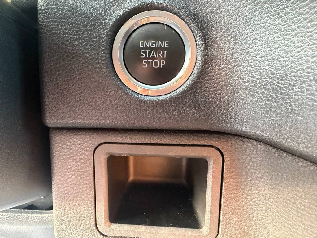 Photo 24 of this TOYOTA TUNDRA