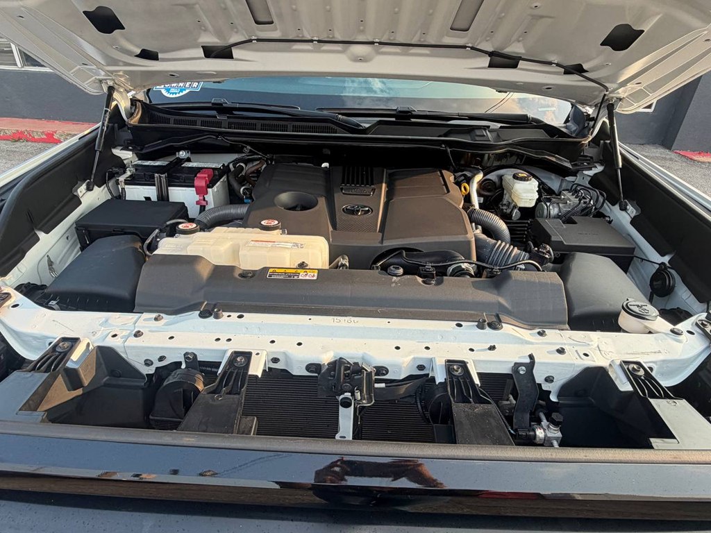 Photo 44 of this TOYOTA TUNDRA