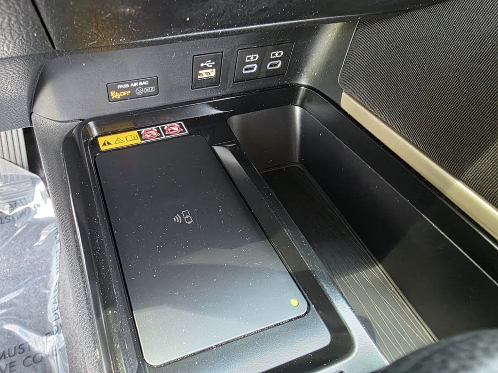 Photo 25 of this TOYOTA CAMRY