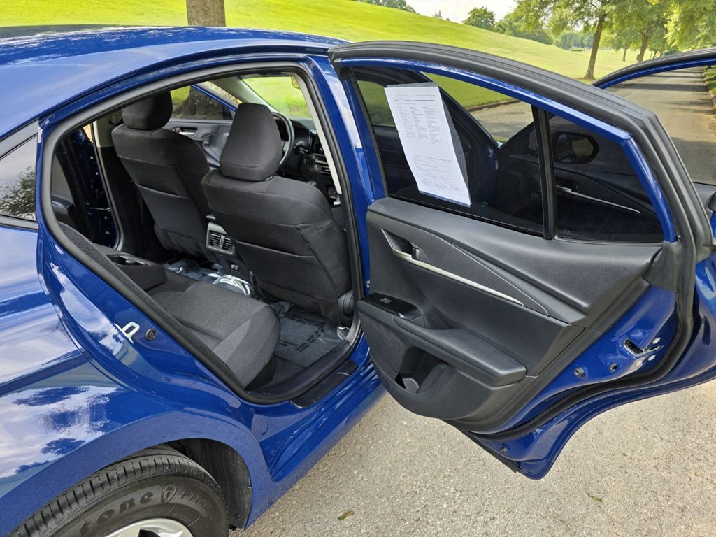Photo 14 of this TOYOTA CAMRY