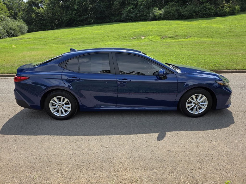 Photo 7 of this TOYOTA CAMRY