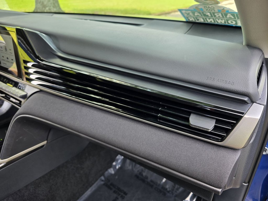 Photo 40 of this TOYOTA CAMRY