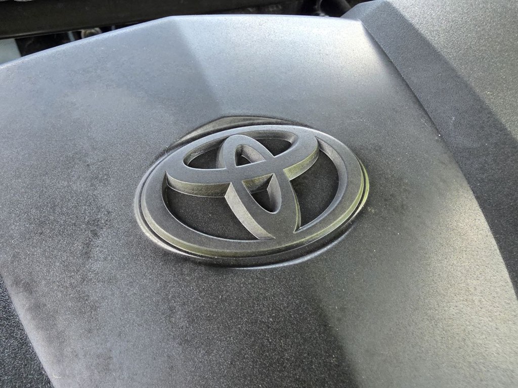 Photo 57 of this TOYOTA CAMRY