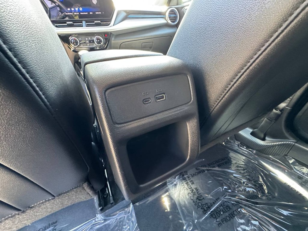 Photo 36 of this CHEVROLET TRAX