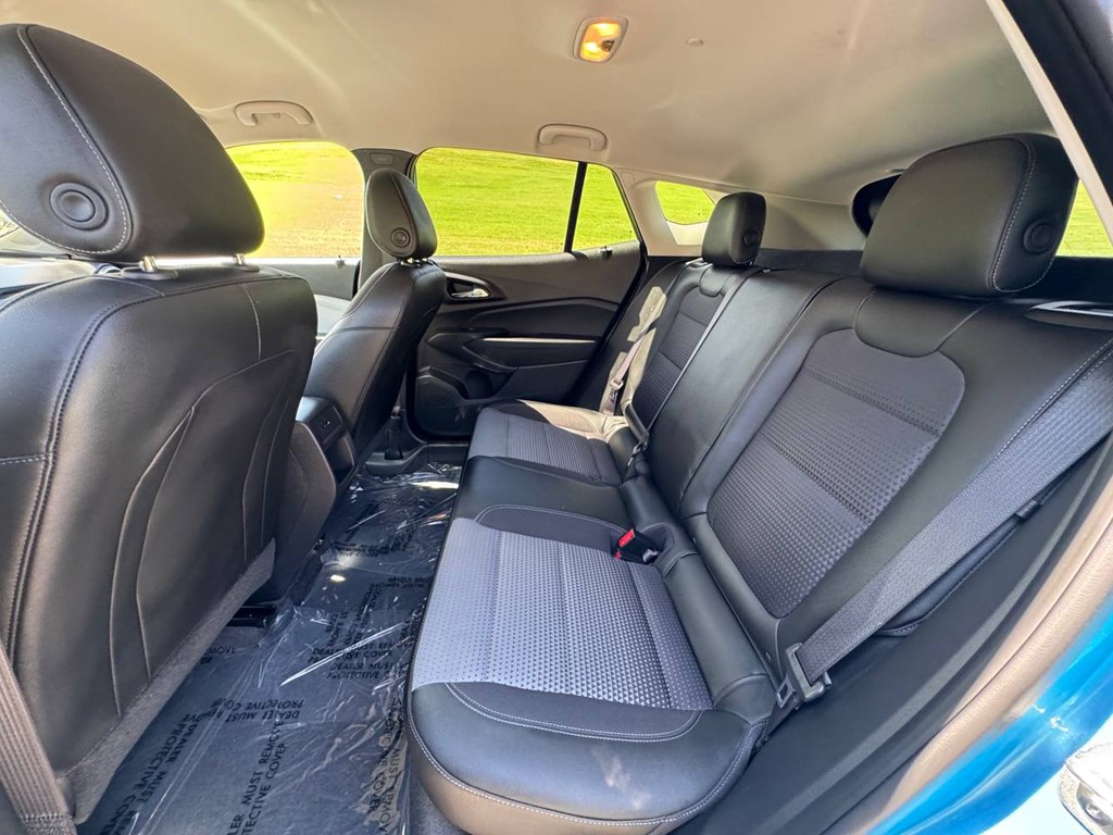 Photo 35 of this CHEVROLET TRAX