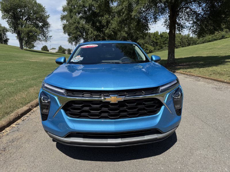 Photo 10 of this CHEVROLET TRAX