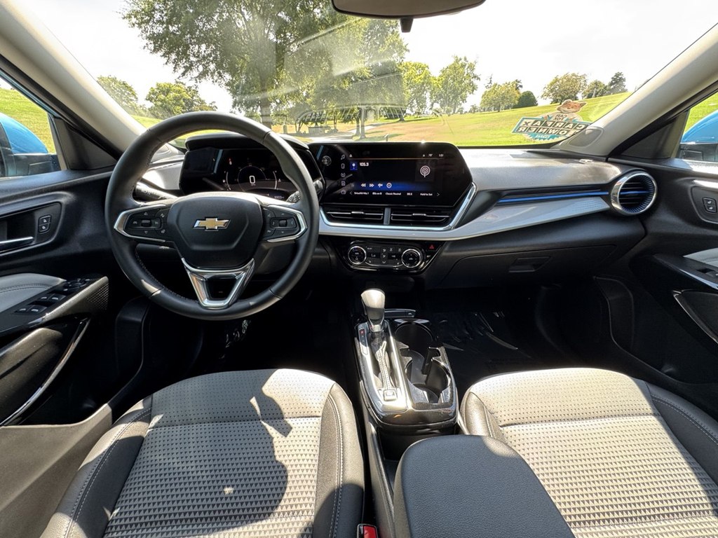 Photo 16 of this CHEVROLET TRAX