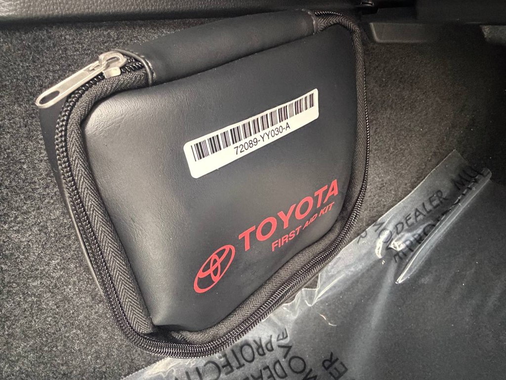 Photo 37 of this TOYOTA TACOMA