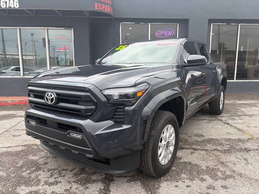 Photo 2 of this TOYOTA TACOMA