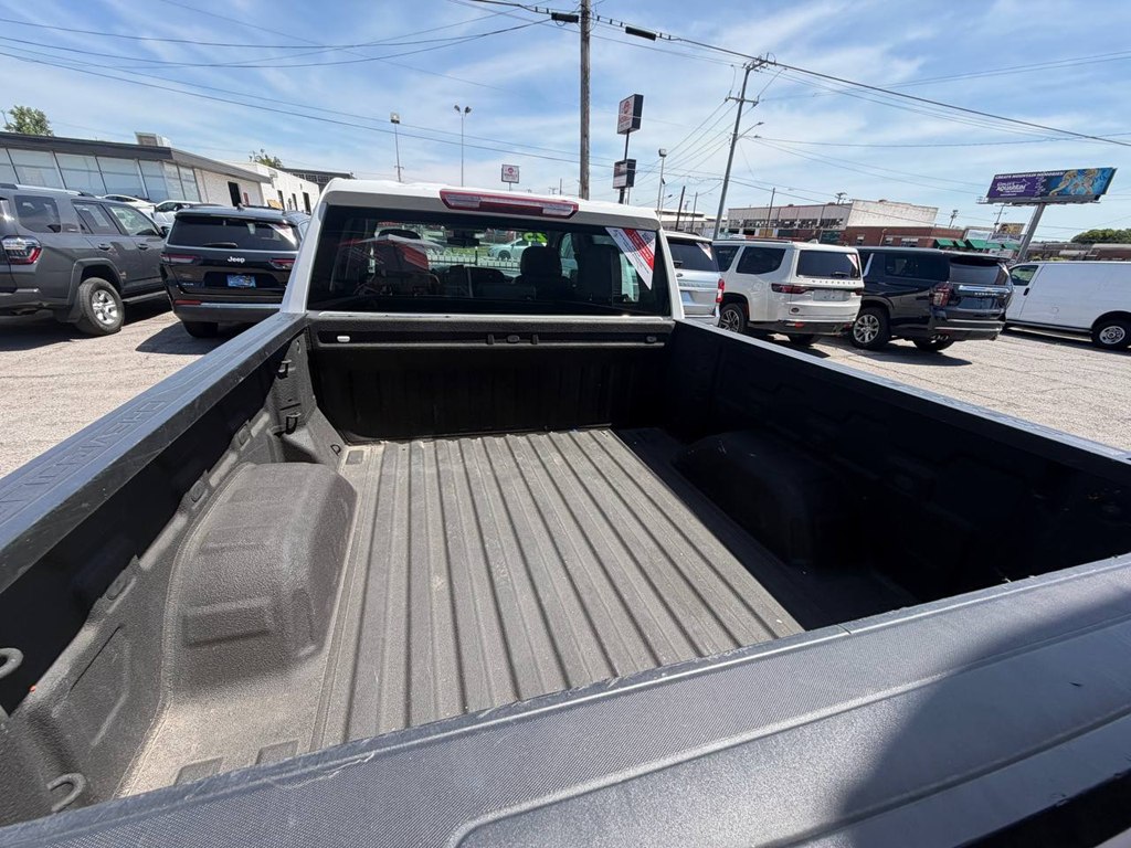 Photo 46 of this CHEVROLET SILVERADO 1500