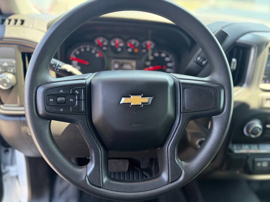 Photo 14 of this CHEVROLET SILVERADO 1500