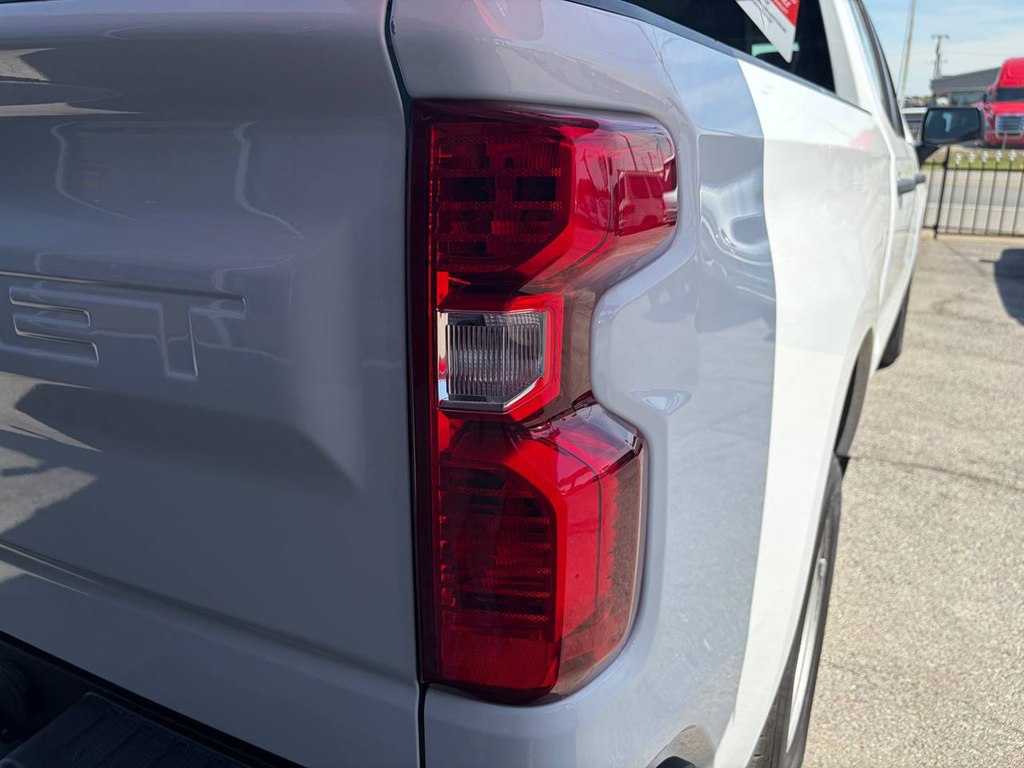 Photo 44 of this CHEVROLET SILVERADO 1500