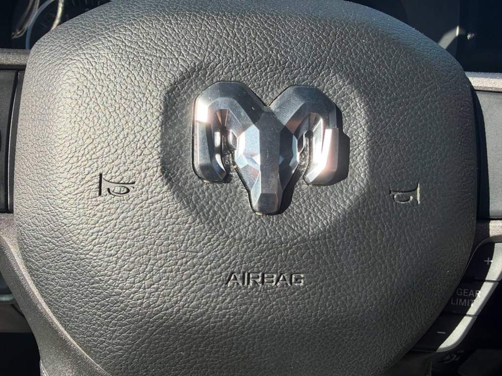 Photo 21 of this RAM 1500