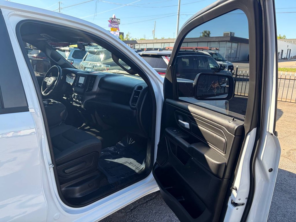 Photo 13 of this RAM 1500