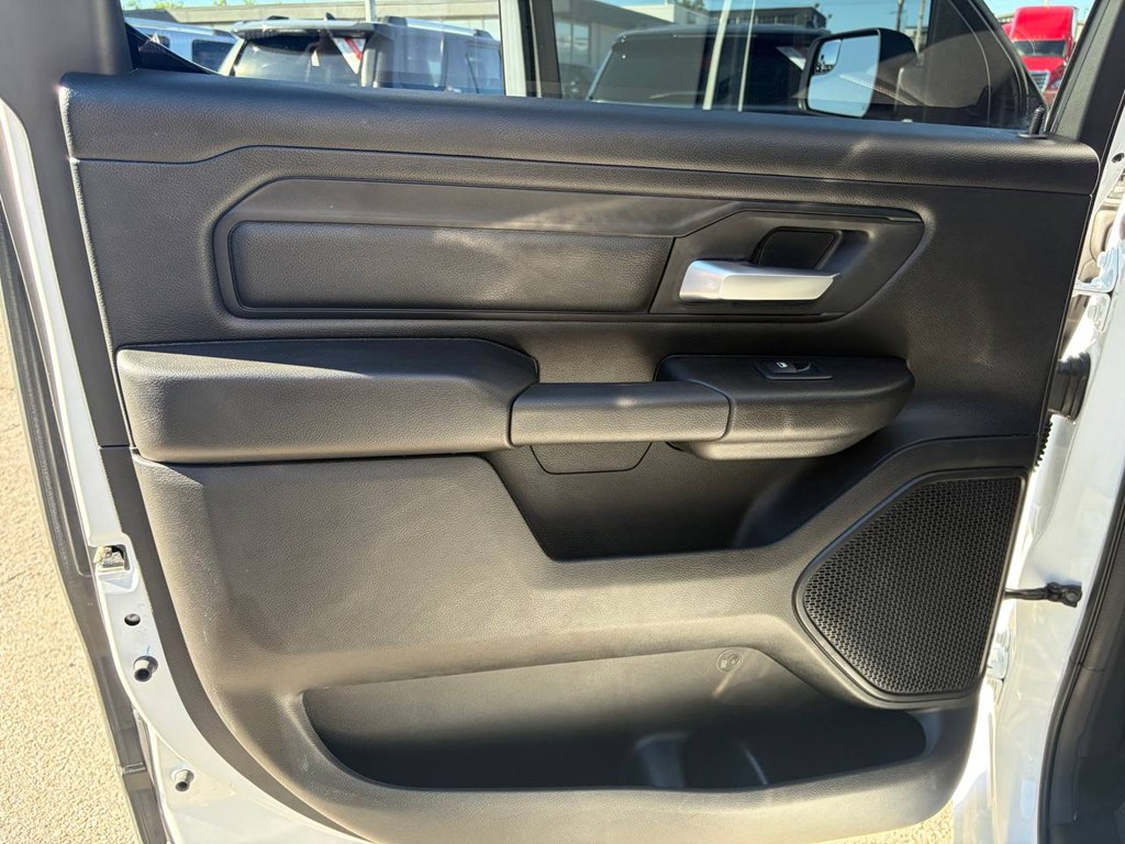 Photo 39 of this RAM 1500