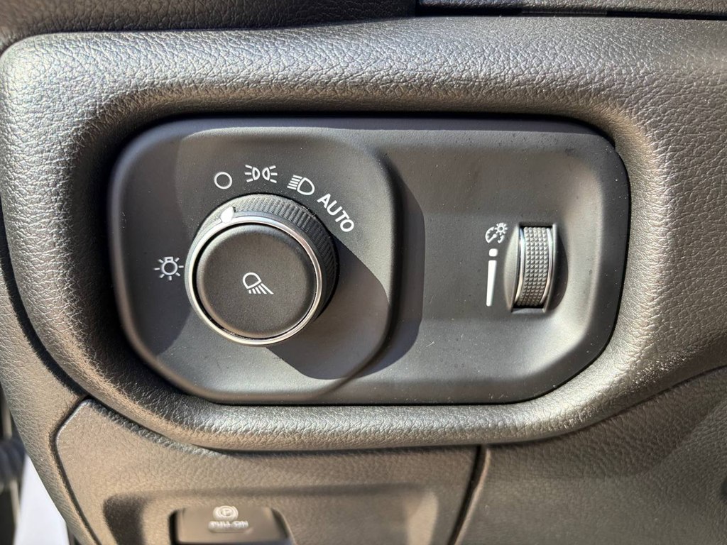 Photo 18 of this RAM 1500