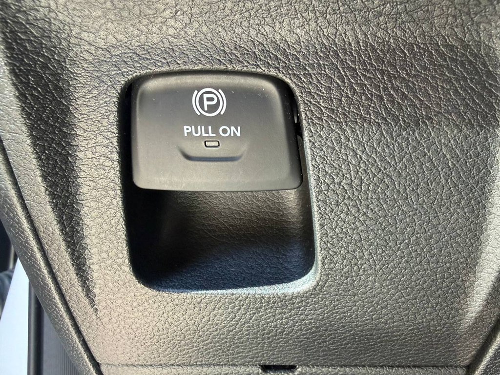 Photo 19 of this RAM 1500